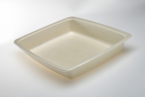 Our OK4 Series trays are 100% compostable.  The OK42227-1 is a one compartment, take away tray for ready meals in schools, senior meal to go, or institutional kitchens.