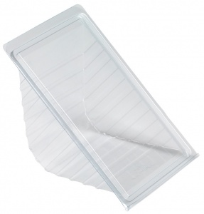 This is a tray made of APET material. It is commonly used to package sandwiches. 